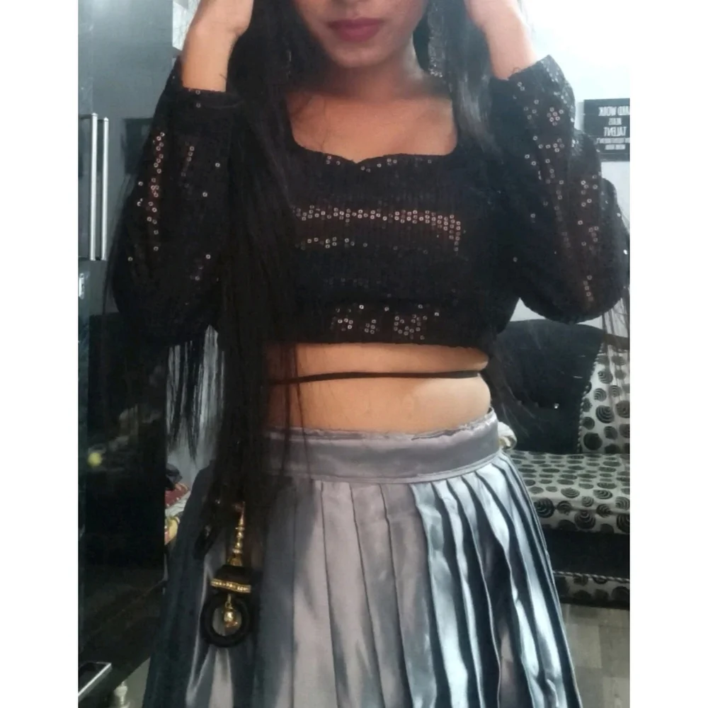 Pleated lehanga & shimmer blouse set - Picture 3 of 5